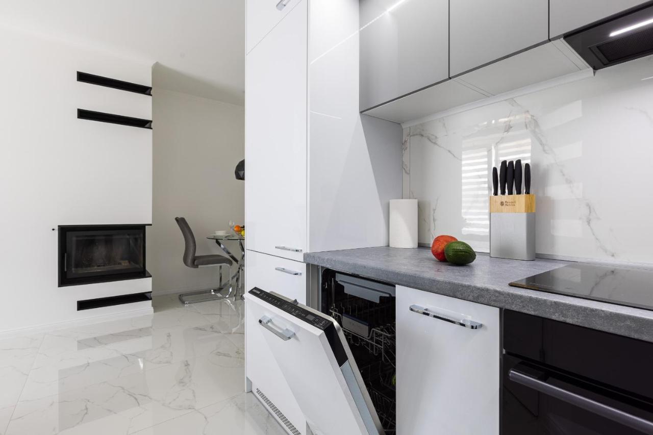 Apartament Z Basenem I Kominkiem ,,Baltic Sun” Sztutowo Exterior foto