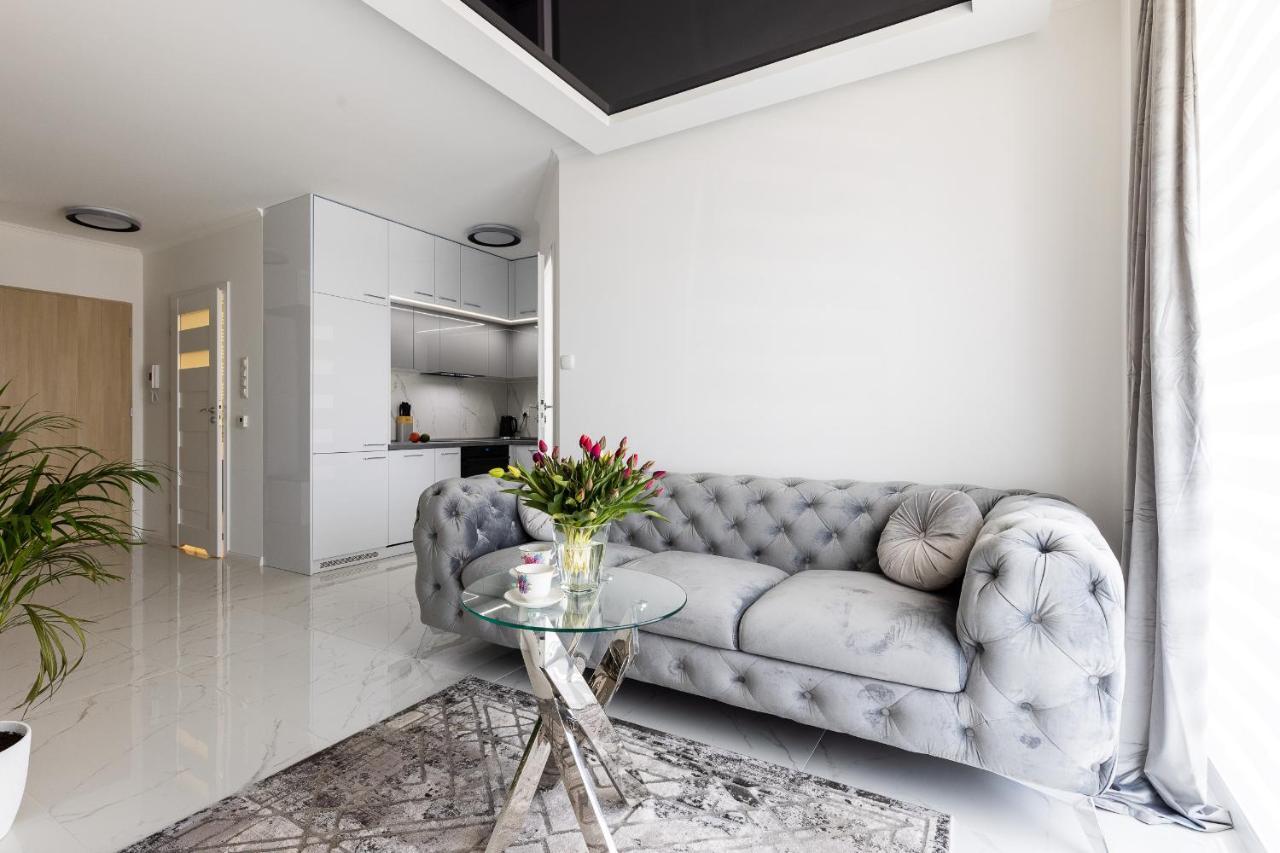 Apartament Z Basenem I Kominkiem ,,Baltic Sun” Sztutowo Exterior foto
